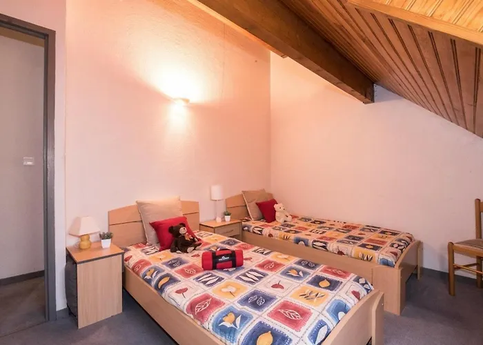 Duplex Ensoleille Pour 6 Pers Avec Balcon, Parking Et Proche Des Remontees Mecaniques A Lary - Fr-1-296-265 * Saint-Lary-Soulan