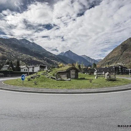 아파트 Duplex Ensoleille Pour 6 Pers Avec Balcon, Parking Et Proche Des Remontees Mecaniques A Lary - Fr-1-296-265