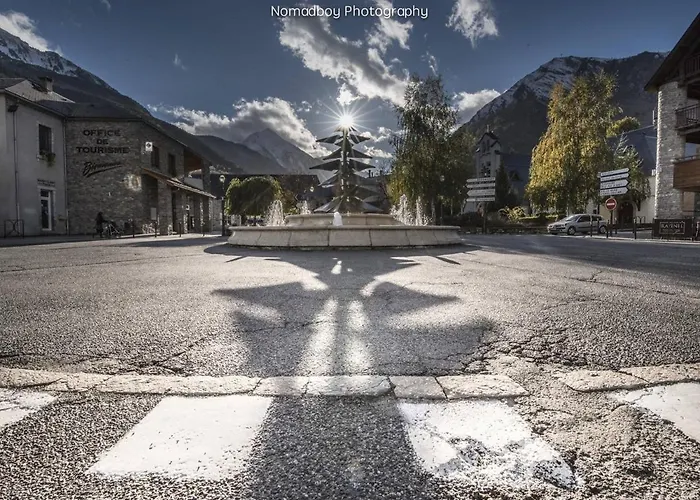 Duplex Ensoleille Pour 6 Pers Avec Balcon, Parking Et Proche Des Remontees Mecaniques A Lary - Fr-1-296-265 *