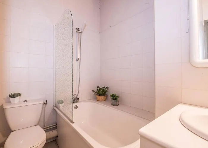 Apartman Duplex Ensoleille Pour 6 Pers Avec Balcon, Parking Et Proche Des Remontees Mecaniques A Lary - Fr-1-296-265 Saint-Lary-Soulan